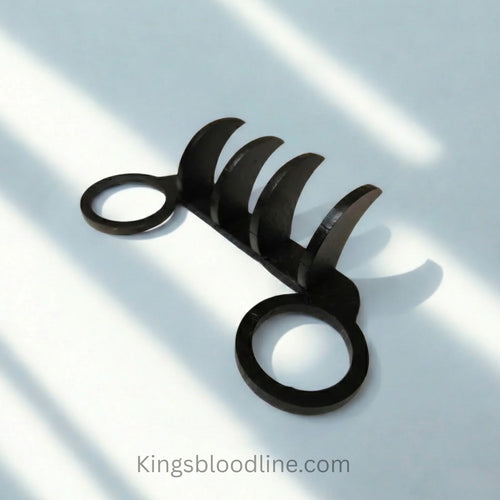 Maratha weapon Bagh Nakh side view