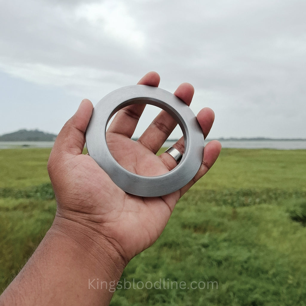 Sarbhloh Chakkri kada on hands