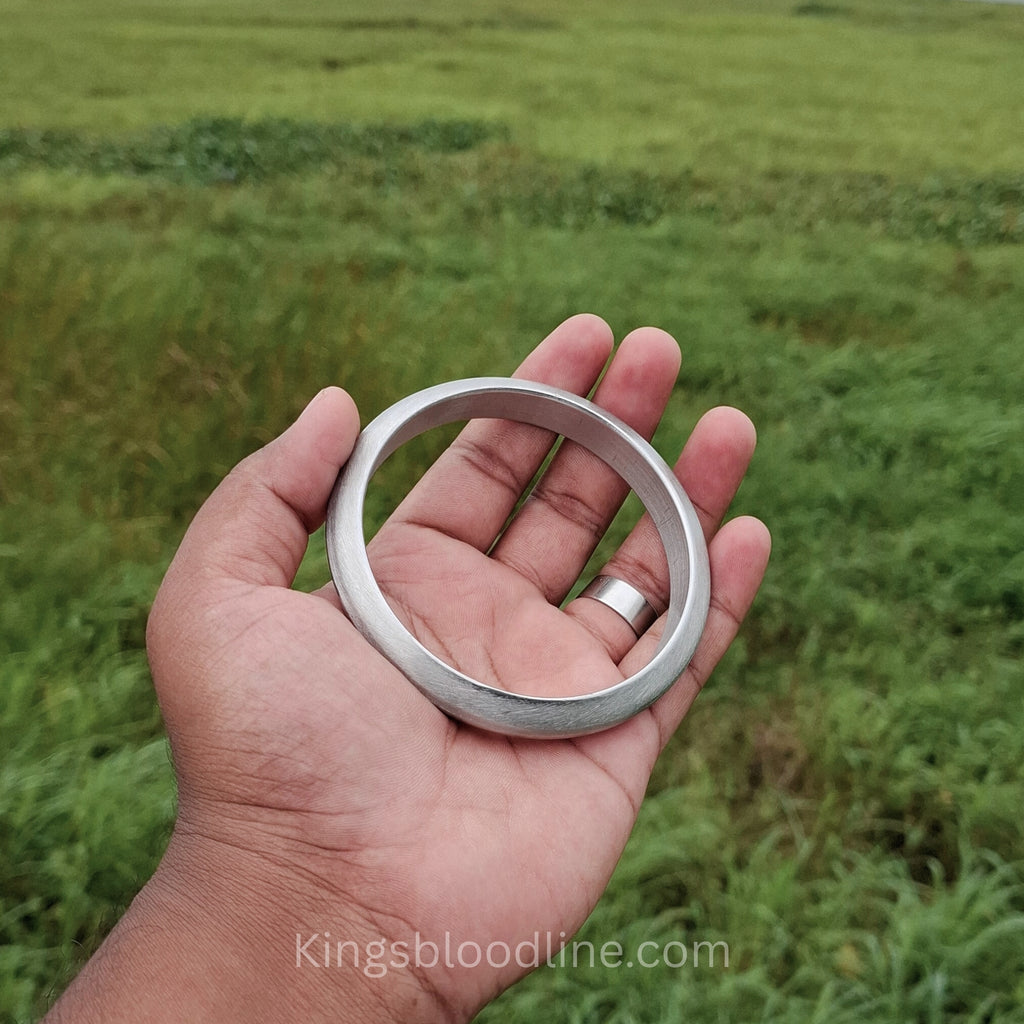 Sarbhloh Small Round Kada flat on hands
