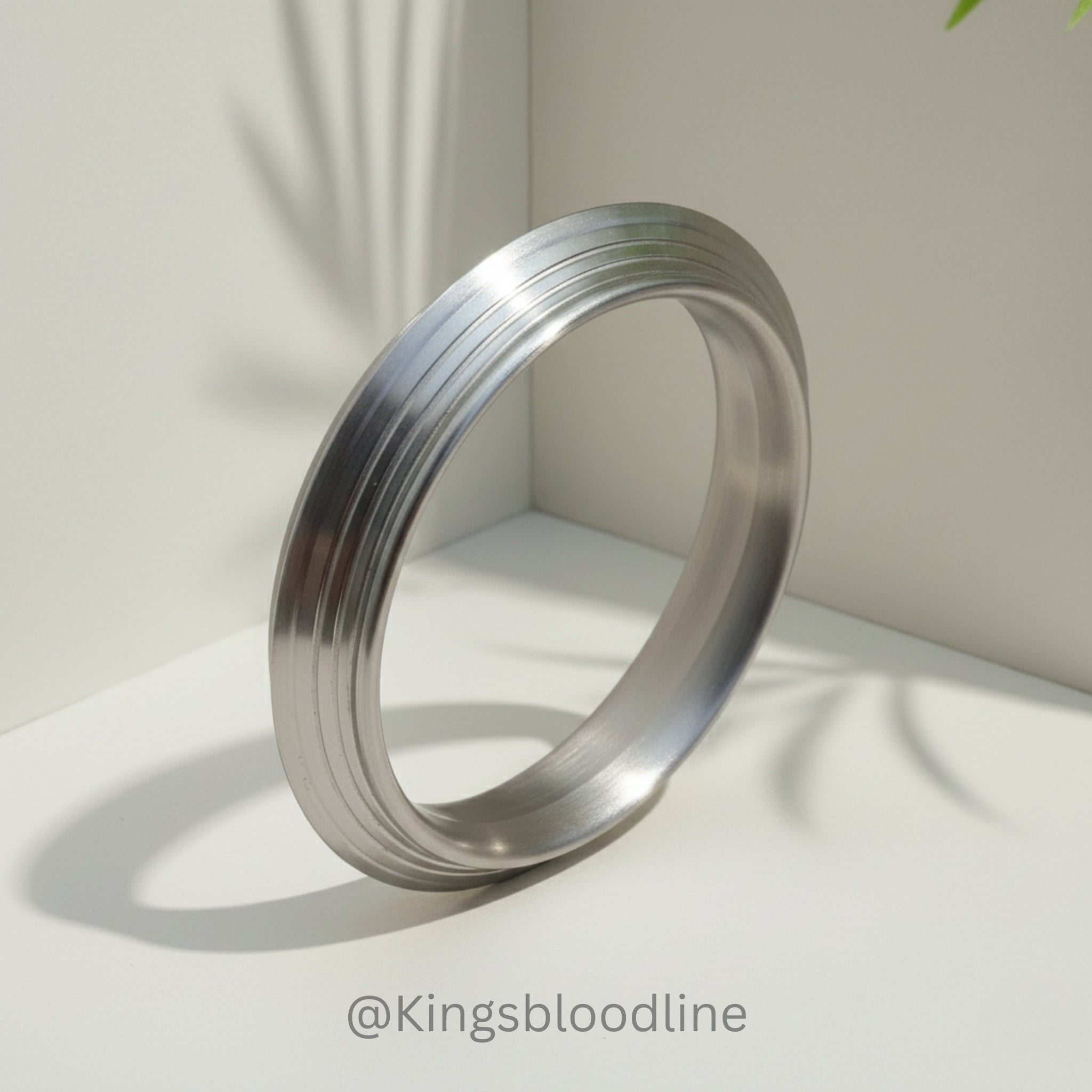 Sarbhloh kada Sharp Edge With Stripes 