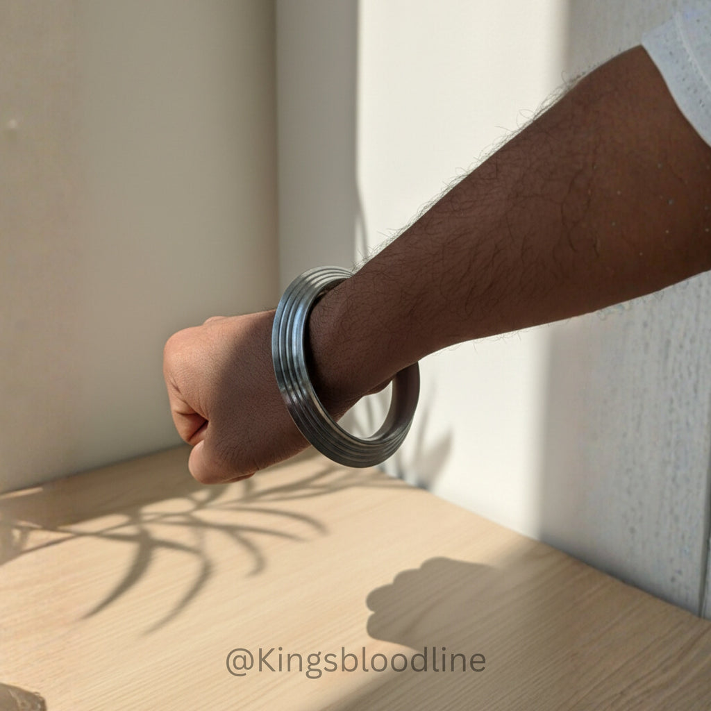 Sarbhloh kada Sharp Edge With Stripes on hands