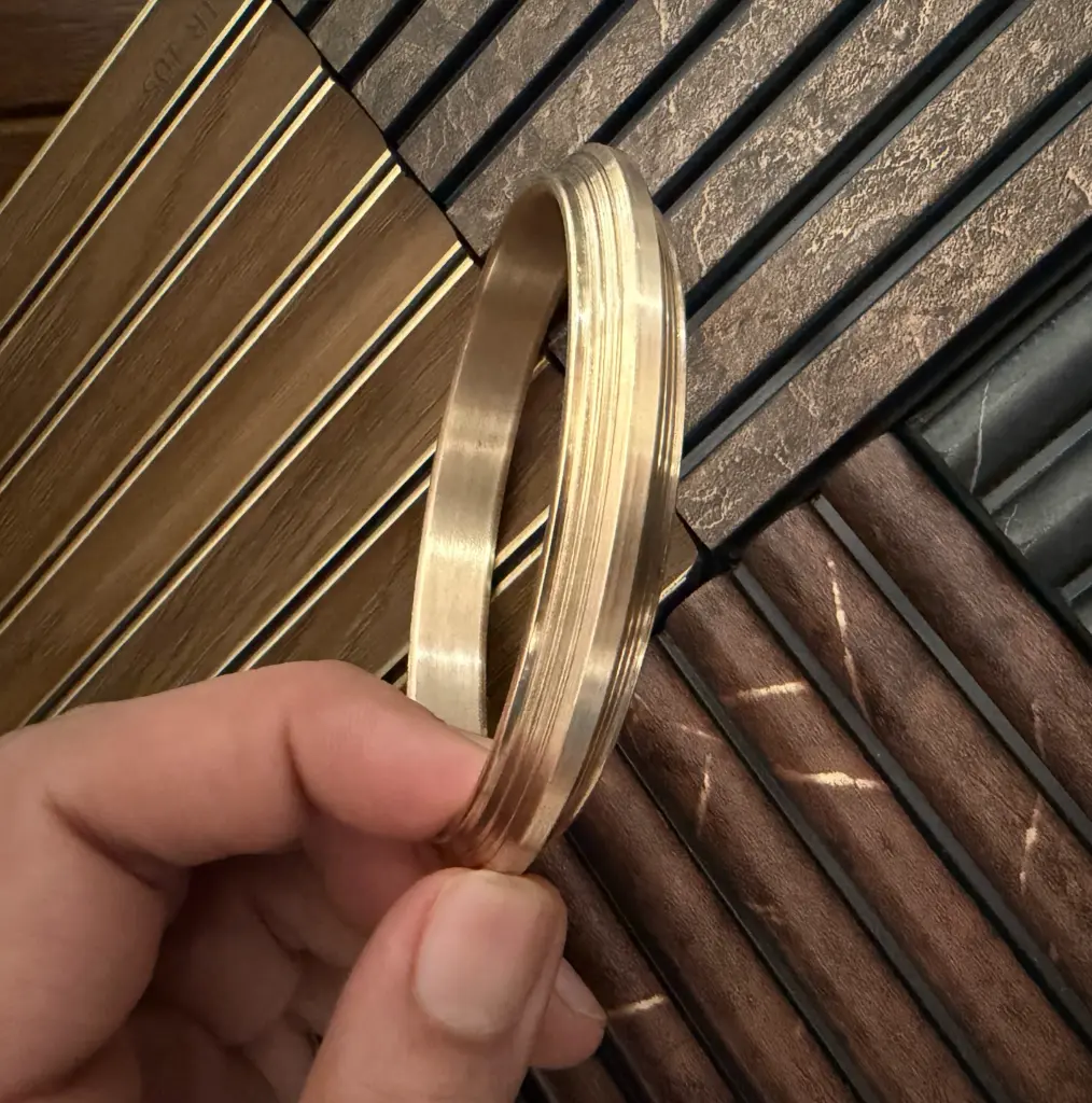Brass stripe 03.webp